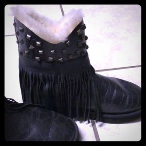 Kookaburra boots size 8